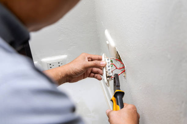 Best Electrical Contractors for Businesses  in Silver Springs, FL