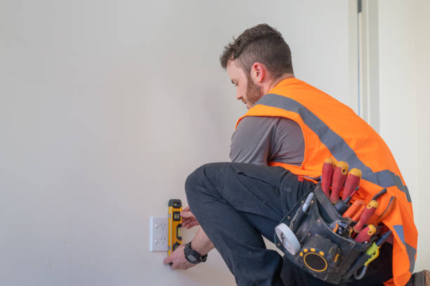 Best Emergency Electrical Repair  in Silver Springs, FL